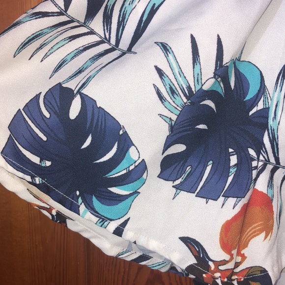 Shein floral shorts tropical white shorts size small ruffled shorts summer short - Picture 3 of 7